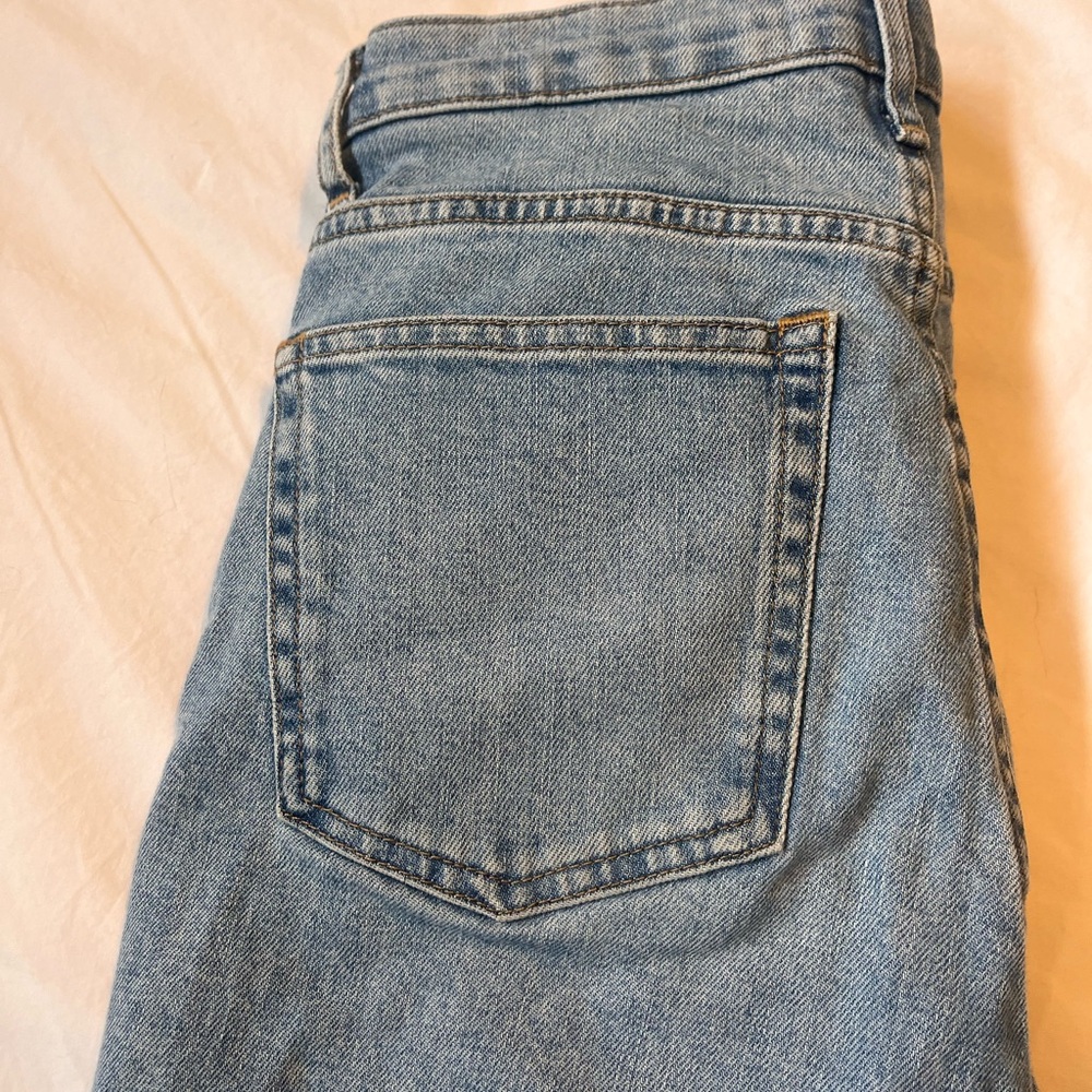 Everlane The Original Cheeky Jean sky blue